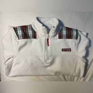 White Vineyard vines sweater